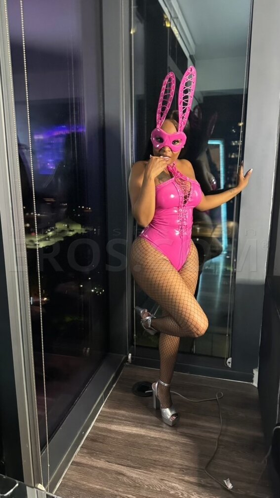 SEXY — photo 4