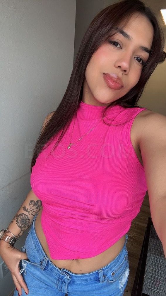 Sierra Sandoval — photo 1
