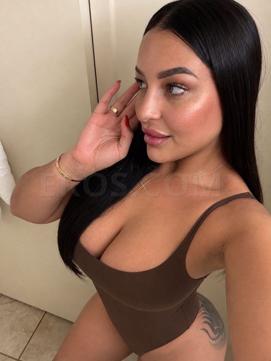 Mia