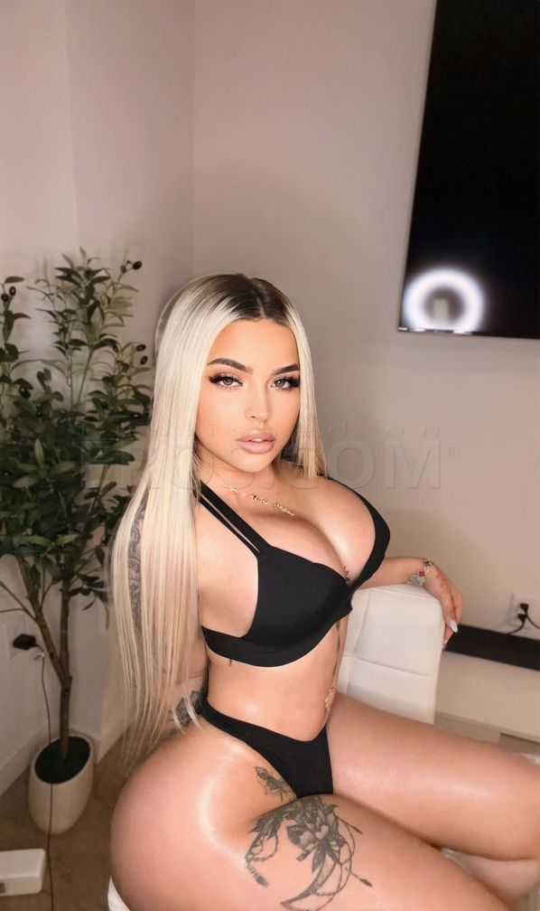 Ashley — photo 4