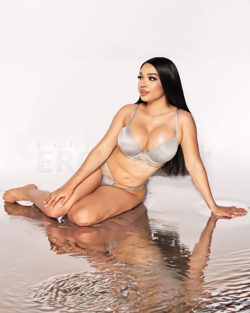 VIP Mya Grey