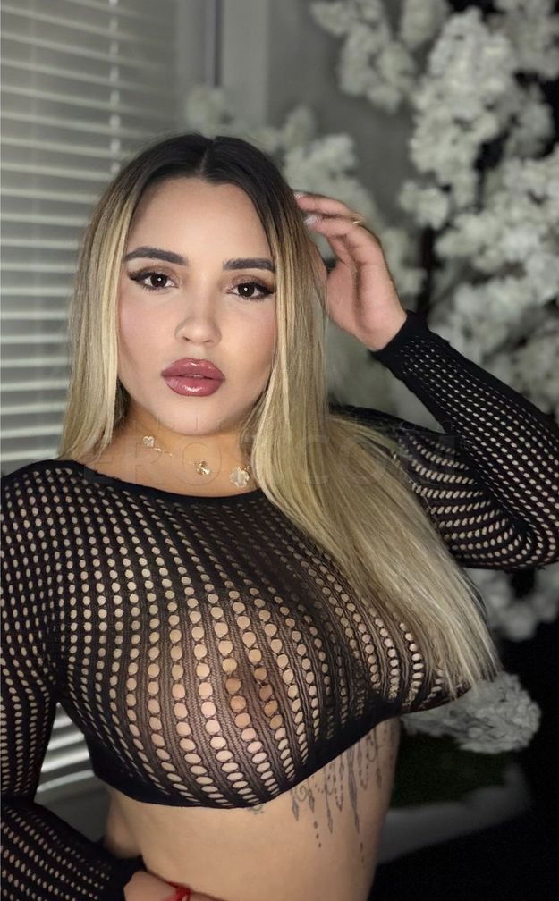 Claudia — photo 1