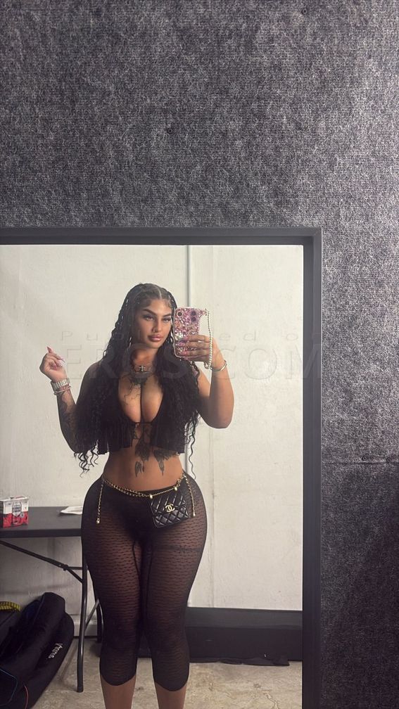 Exotic busty thick goddess — photo 4