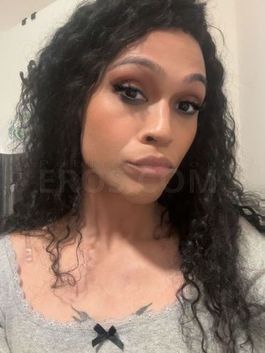 TS Golden Skinned Goddess