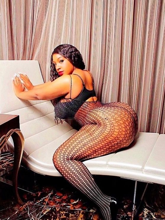 Layla Monroe