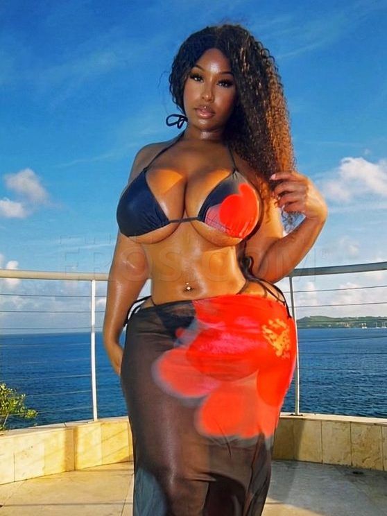 Layla Monroe