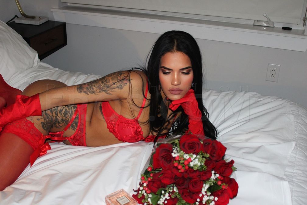 Mia — photo 2