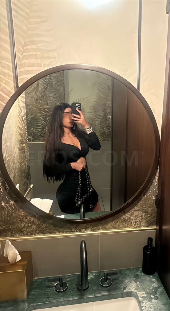 Natalia Noor In Troy