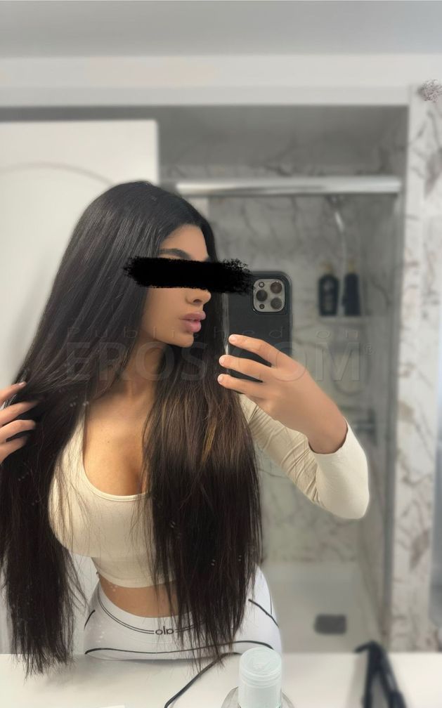 Natalia Noor In Troy