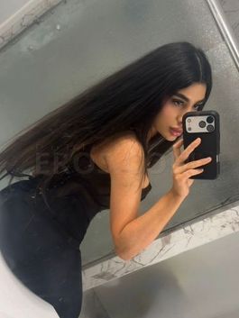 Natalia Noor In Troy