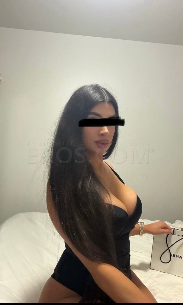 Natalia Noor In Troy