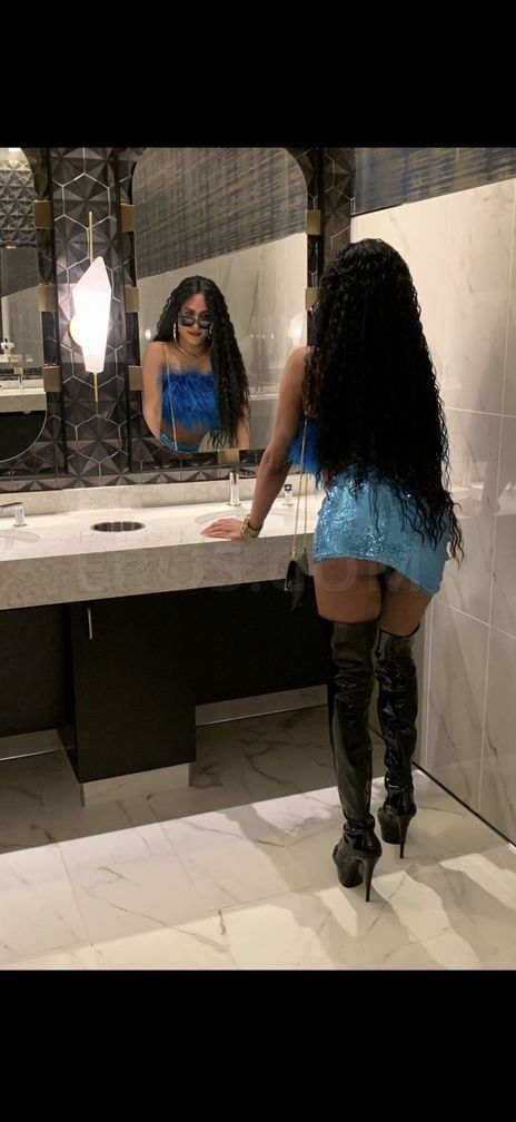 Deborah Available — photo 2