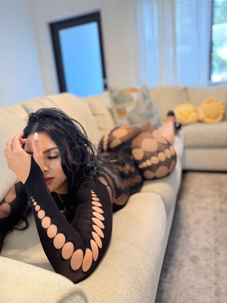Brenda — photo 2