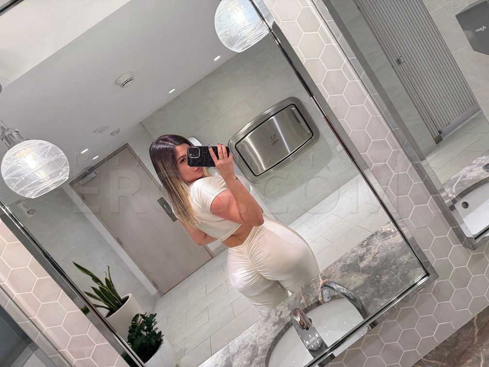 Isabella — photo 6
