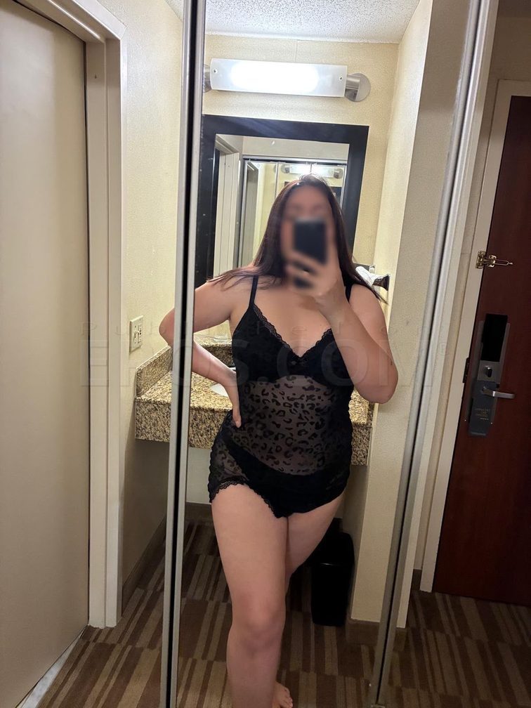 Megan — photo 5