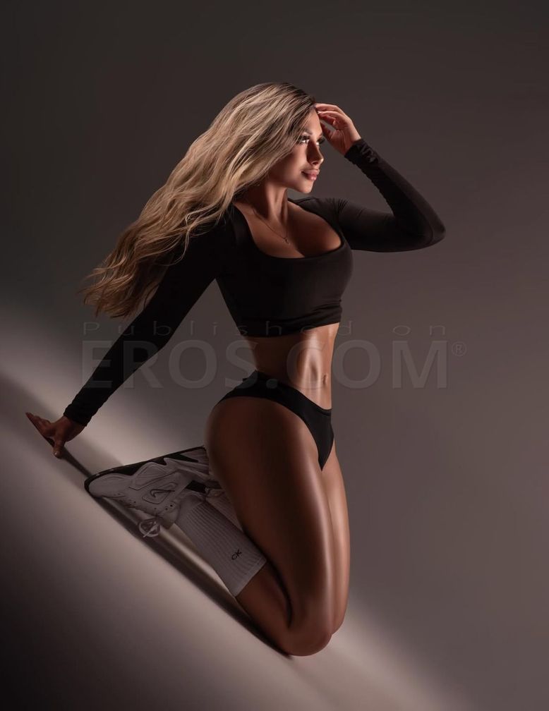 ISABELLA DUVALLL — photo 7