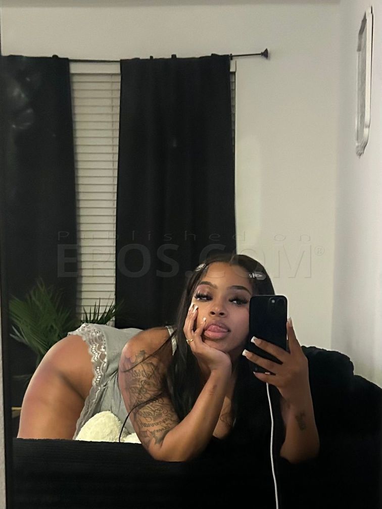 Camille — photo 4