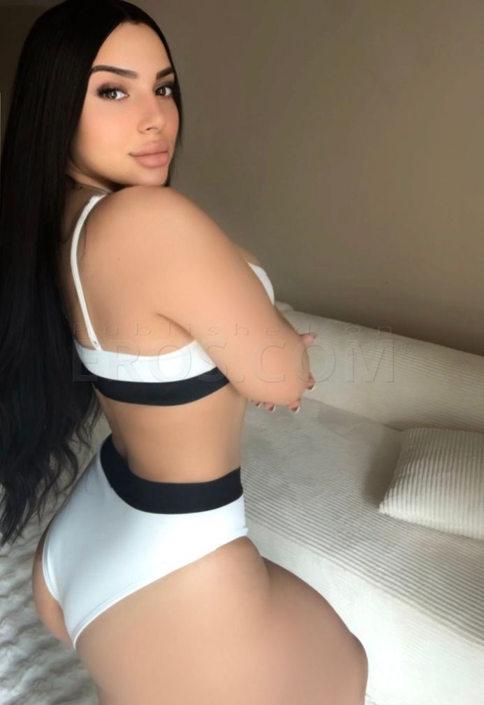 Angie — photo 2