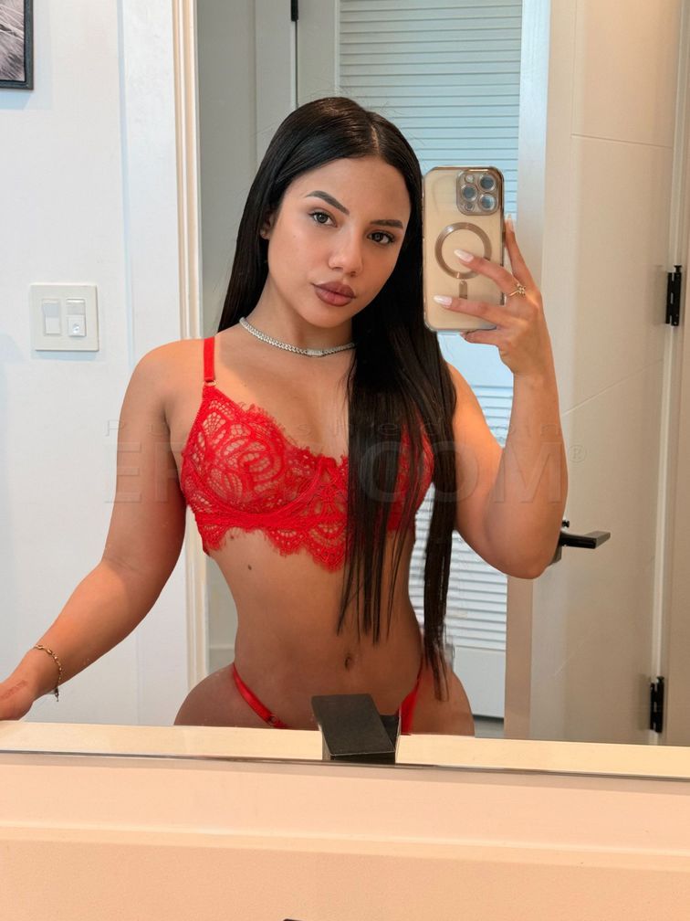 Mia — photo 5