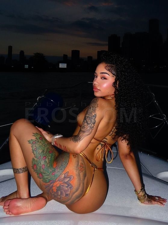 Hennessy Latina