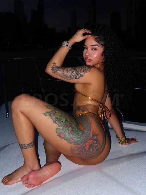 Hennessy Latina