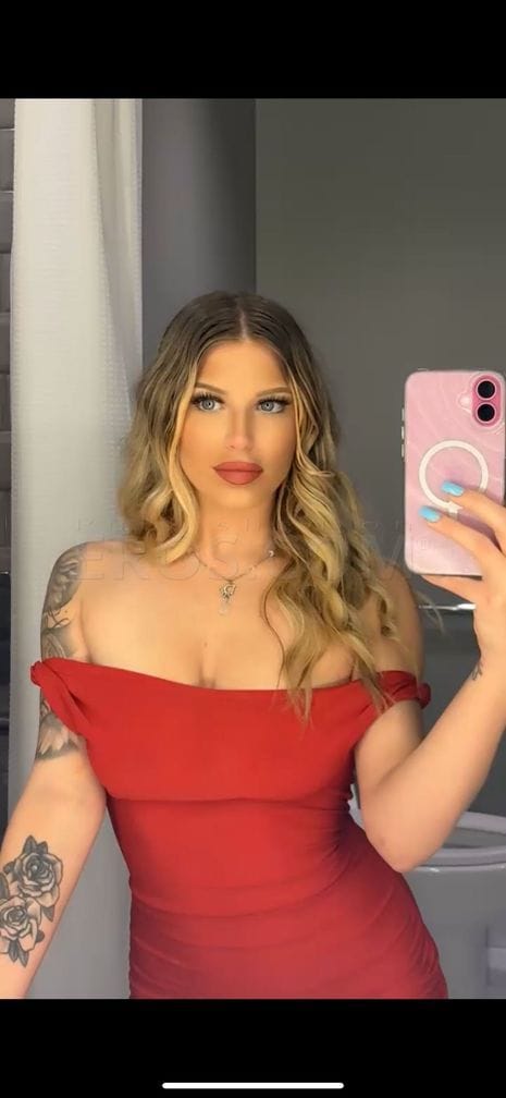 Lexi — photo 1