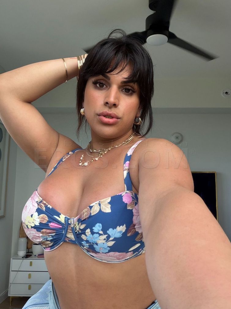 Karolina in Houston — photo 3