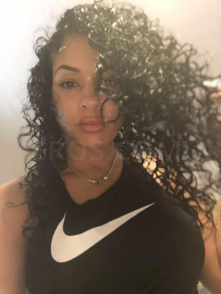 Melanie Moore — photo 10