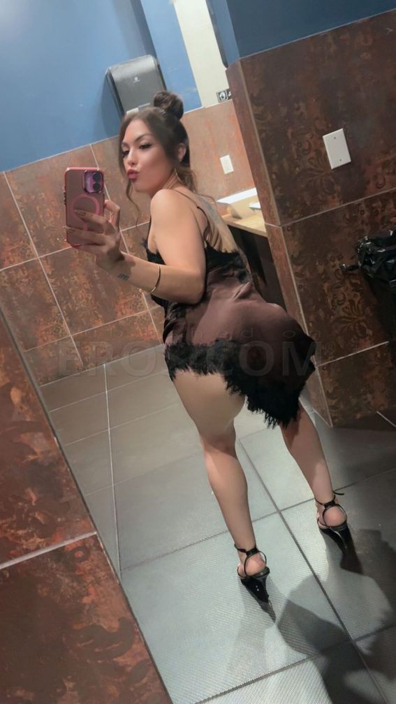 Luna Love — photo 2