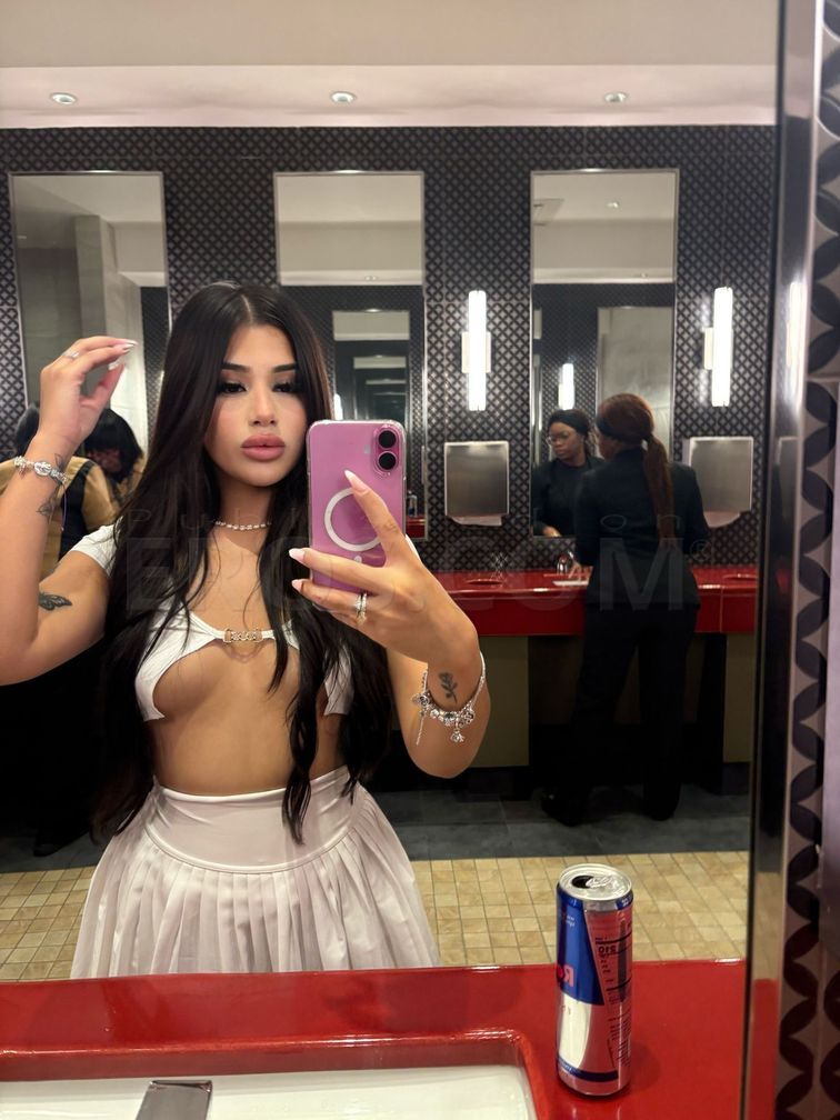 Selena — photo 7