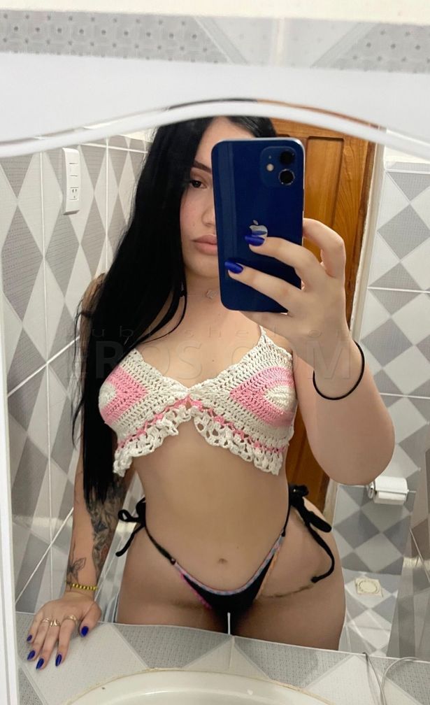 Mia — photo 6