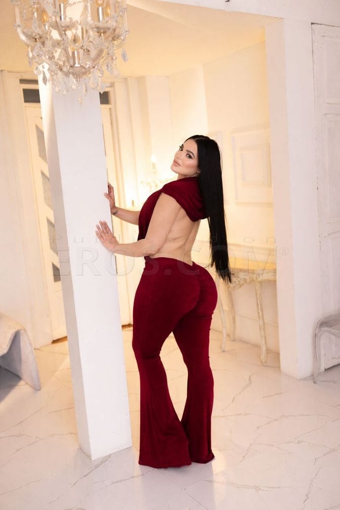 Andrea — photo 1