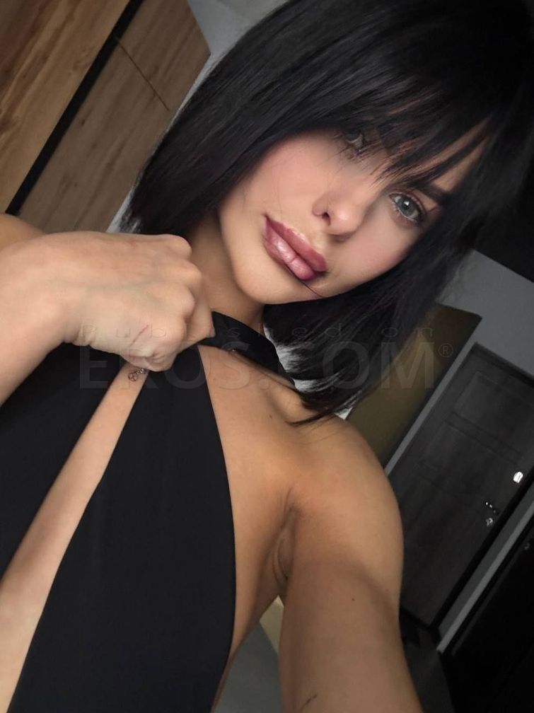 Lorena in Novi — photo 7