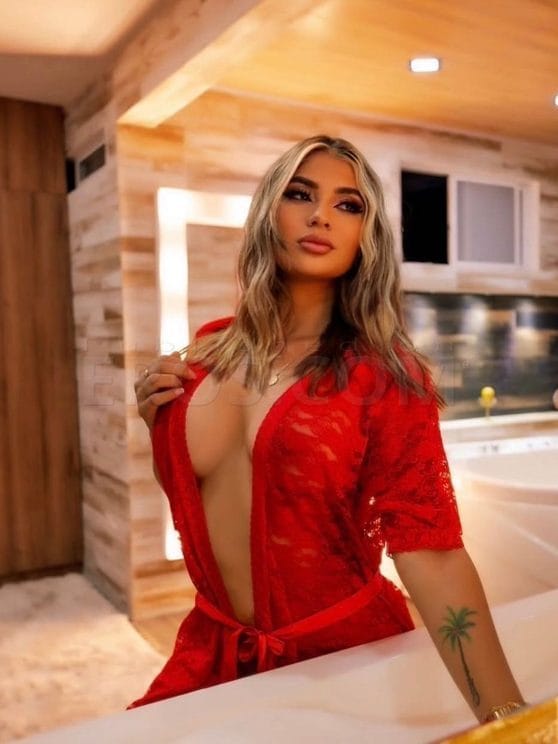 Mia