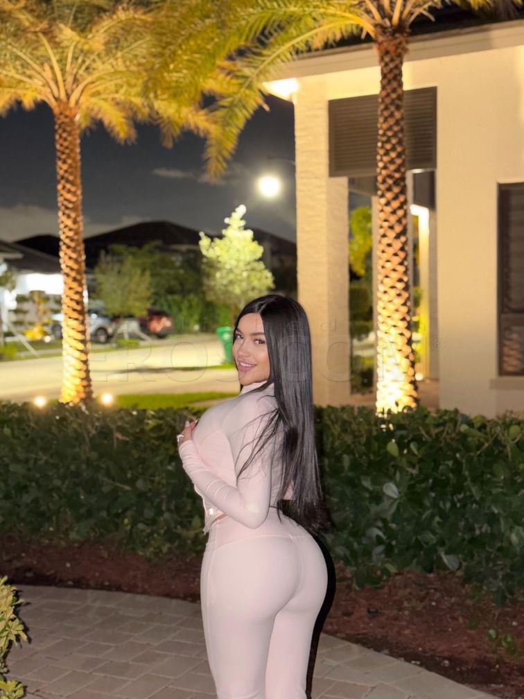 Camilla Salazar masseu