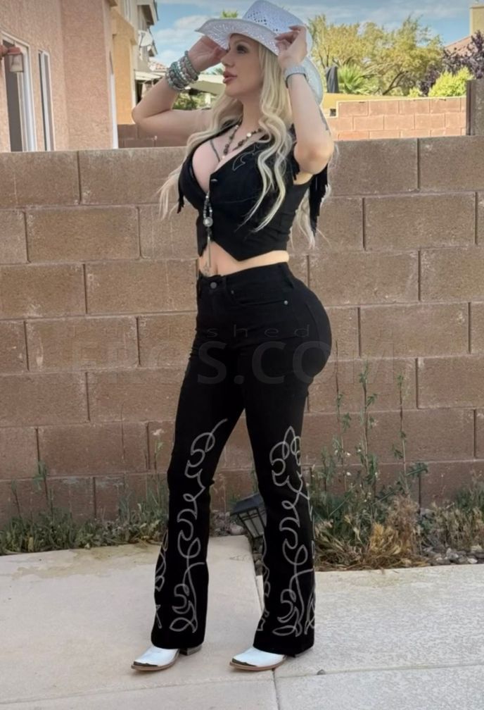 Chloe — photo 2