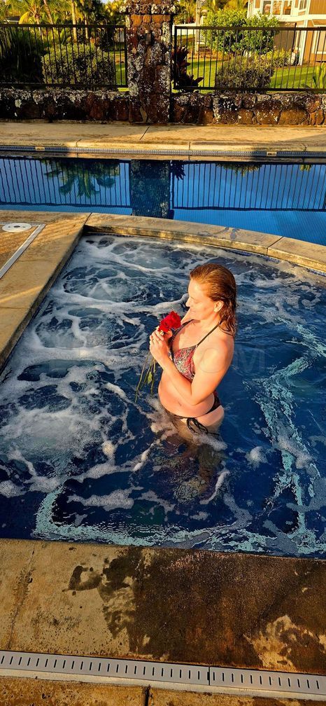 Kauai Blossom Bardeen