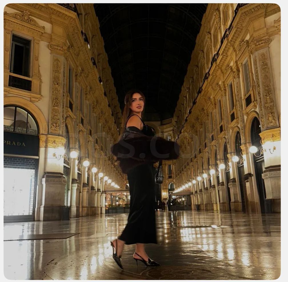 Chloe Noir in Richmond