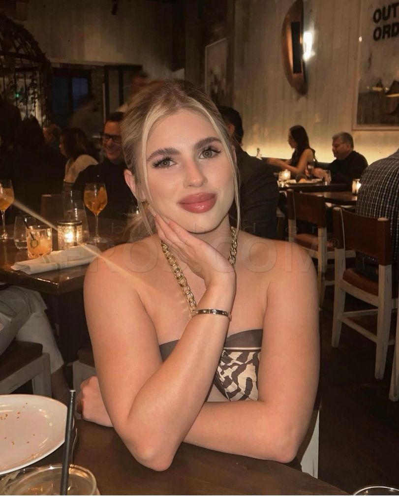 Lexi — photo 4