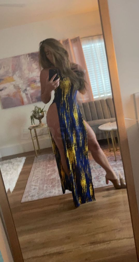 Lily Rose — photo 6