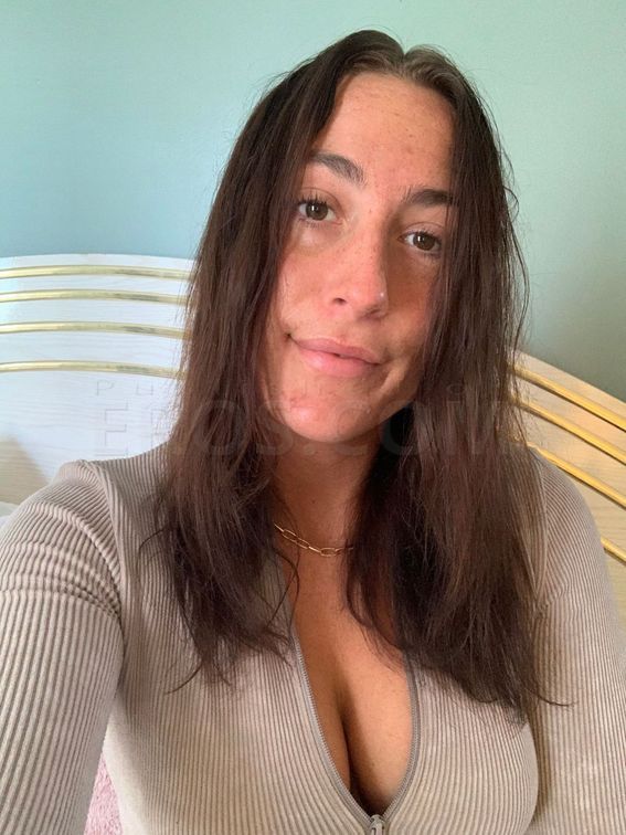 Isabella — photo 7