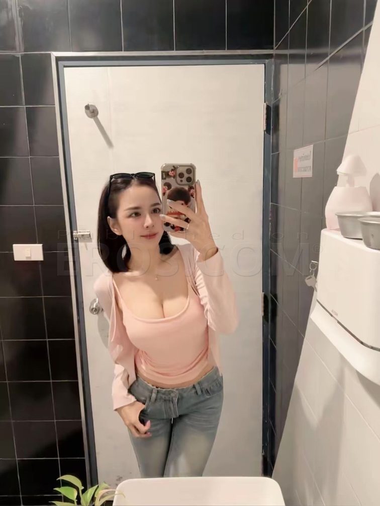 Naomi — photo 4