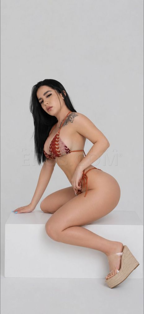 Mia — photo 3