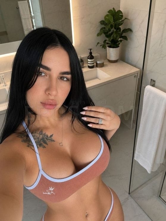 Mia