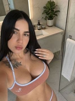Mia