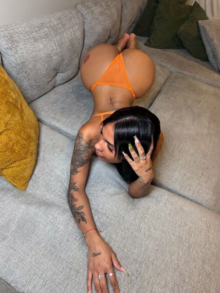 Amber — photo 4