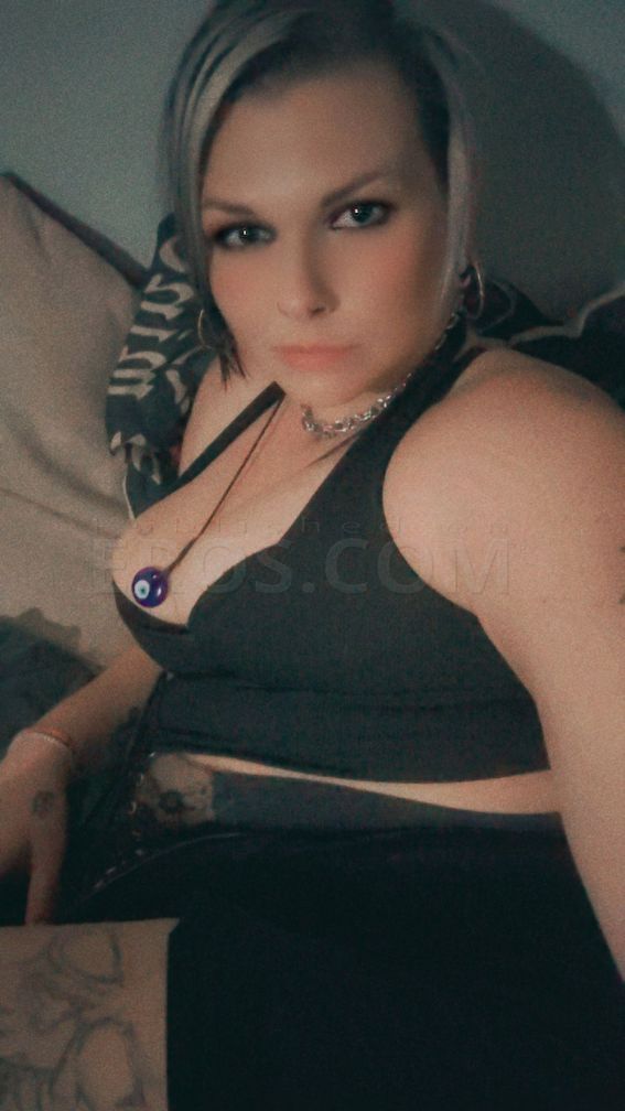 Eva Queen — photo 1