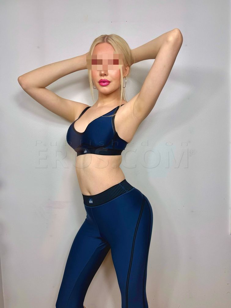 TS Estelle Amour — photo 4