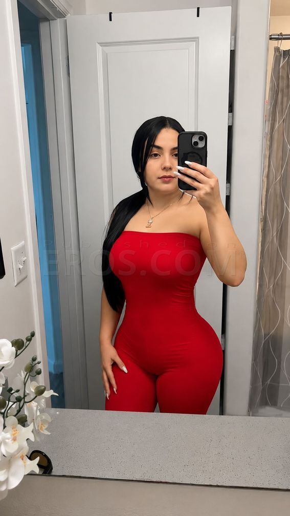 Lauren — photo 1