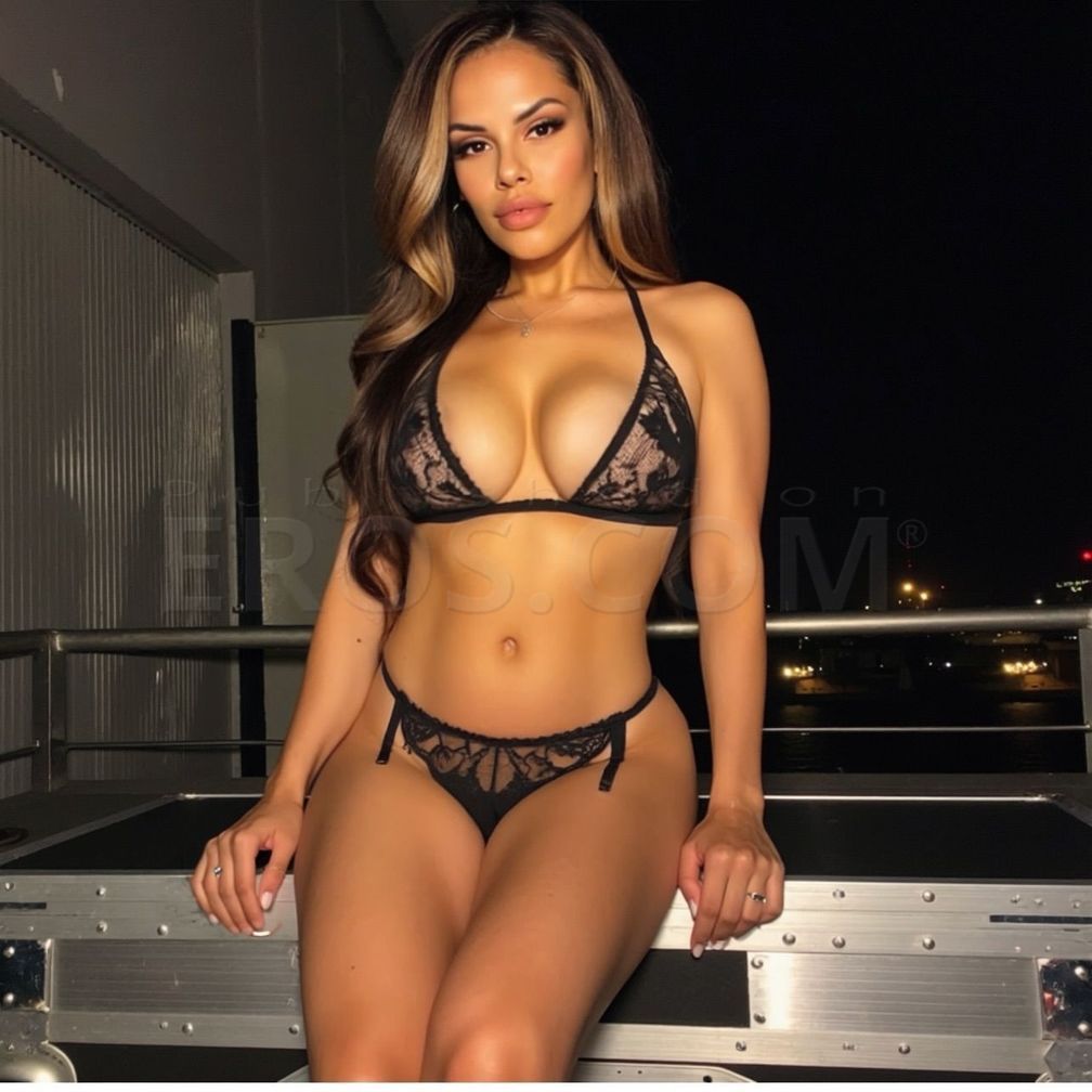 Farrah — photo 2